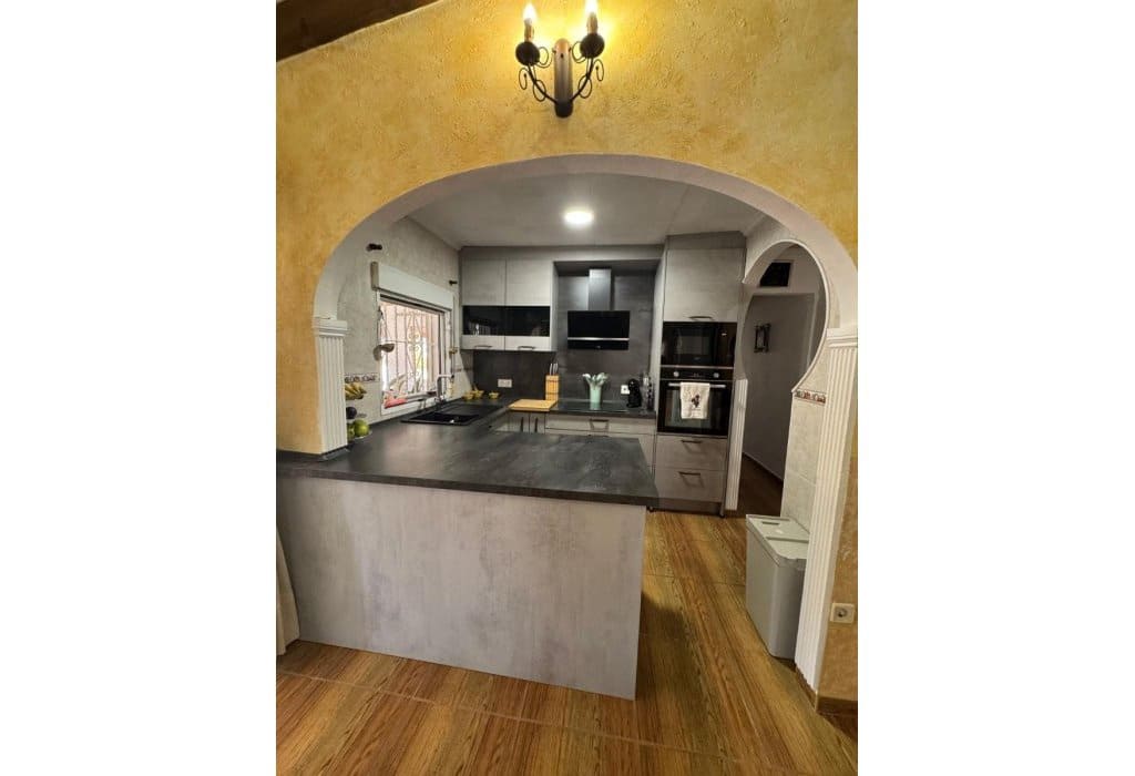 Villa/Maison à vendre à San Fulgencio avec piscine garage - 438 000 € (Ref: 10098896)