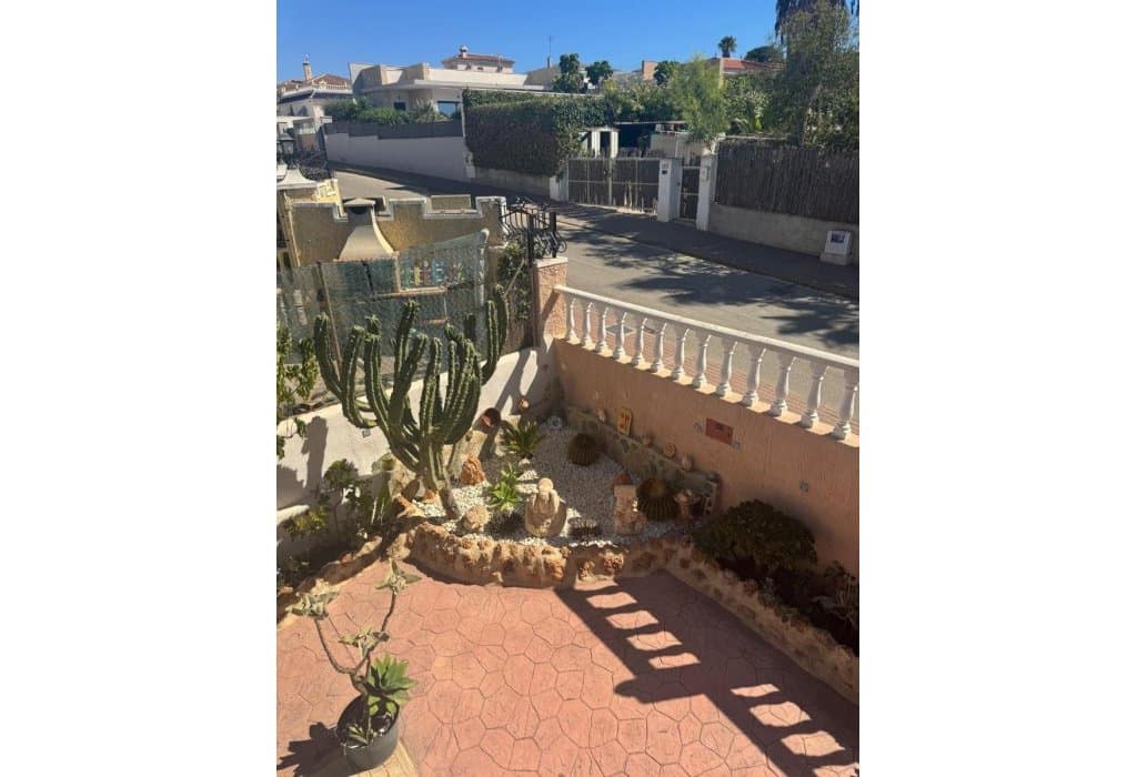 Villa/Maison à vendre à San Fulgencio avec piscine garage - 438 000 € (Ref: 10098896)
