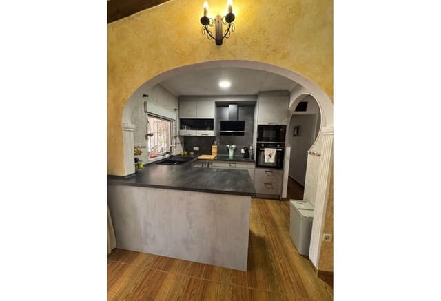 Villa/Maison à vendre à San Fulgencio avec piscine garage - 438 000 € (Ref: 10098896)