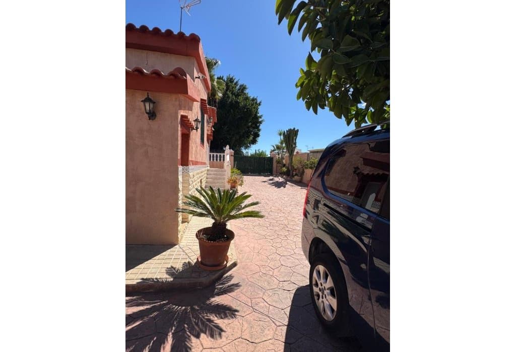 Villa/Maison à vendre à San Fulgencio avec piscine garage - 438 000 € (Ref: 10098896)