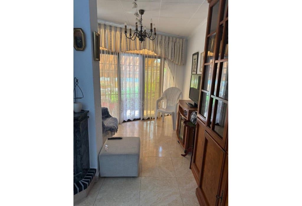 2 soveværelse Bungalow til salg i Guardamar del Segura - € 185.000 (Ref: 9043975)