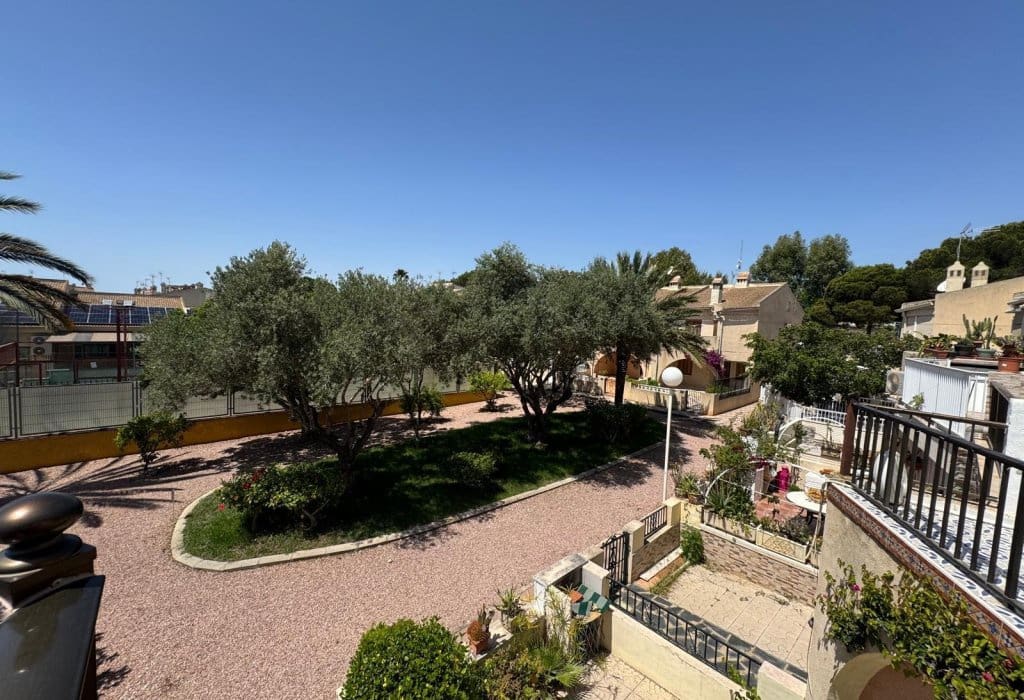 2 soveværelse Bungalow til salg i Guardamar del Segura - € 185.000 (Ref: 9043975)