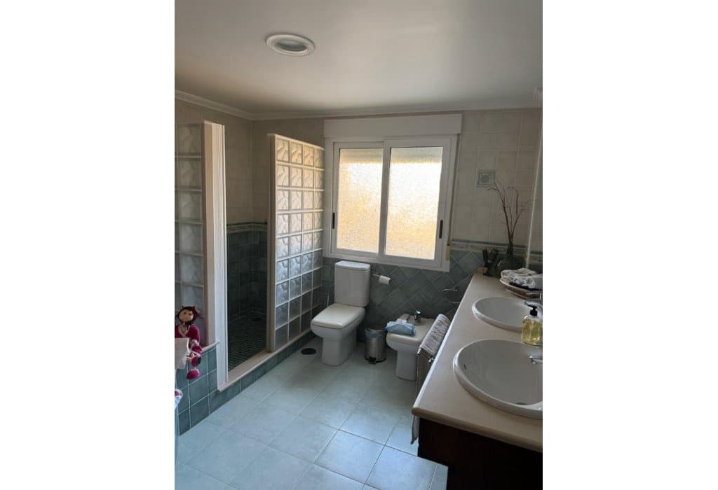 Villa for sale in La Marina with pool - € 840,000 (Ref: 9049587)