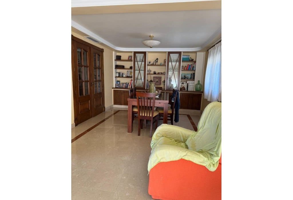 Villa for sale in La Marina with pool - € 840,000 (Ref: 9049587)