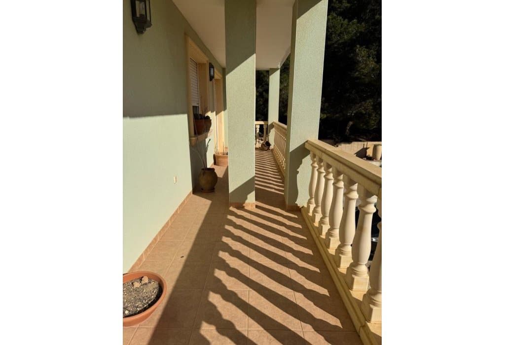 Villa for sale in La Marina with pool - € 840,000 (Ref: 9049587)