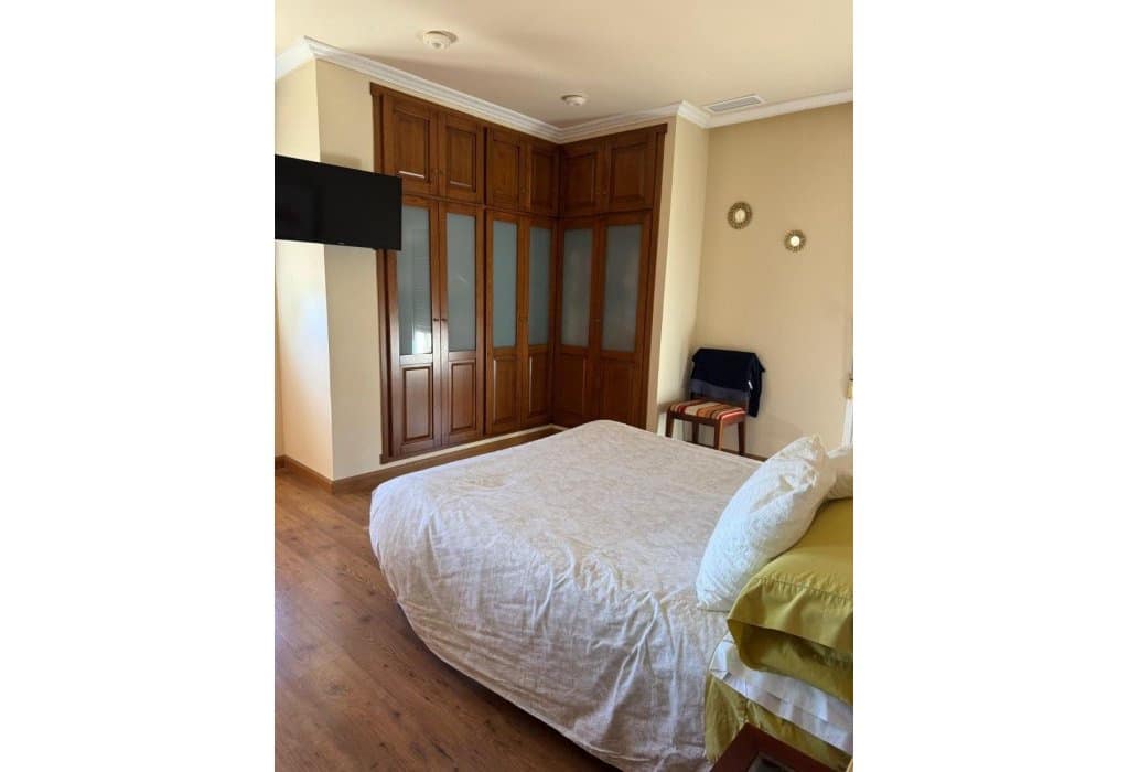 Villa for sale in La Marina with pool - € 840,000 (Ref: 9049587)