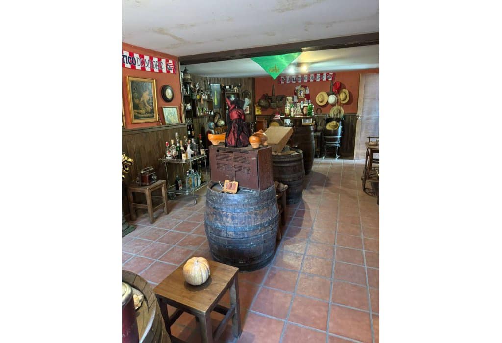 Chalet de 4 habitaciones en San Fulgencio en venta con piscina - 636.000 € (Ref: 9049589)