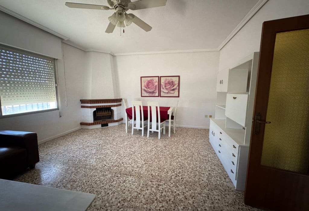 3 bedroom Villa for sale in La Marina with garage - € 310,000 (Ref: 9049594)