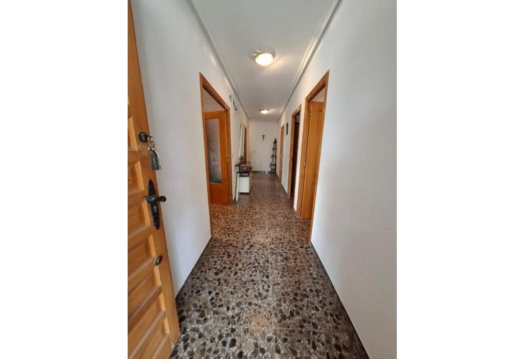 4 soveværelse Byhus til salg i Matola - € 239.000 (Ref: 9049595)