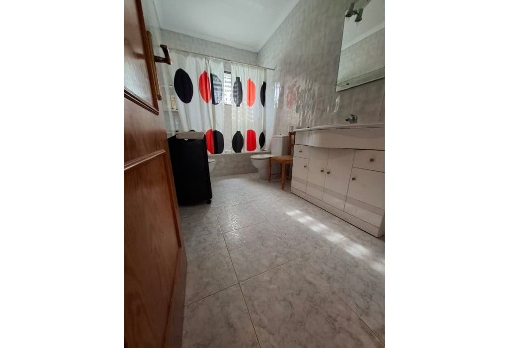 4 soveværelse Byhus til salg i Matola - € 239.000 (Ref: 9049595)