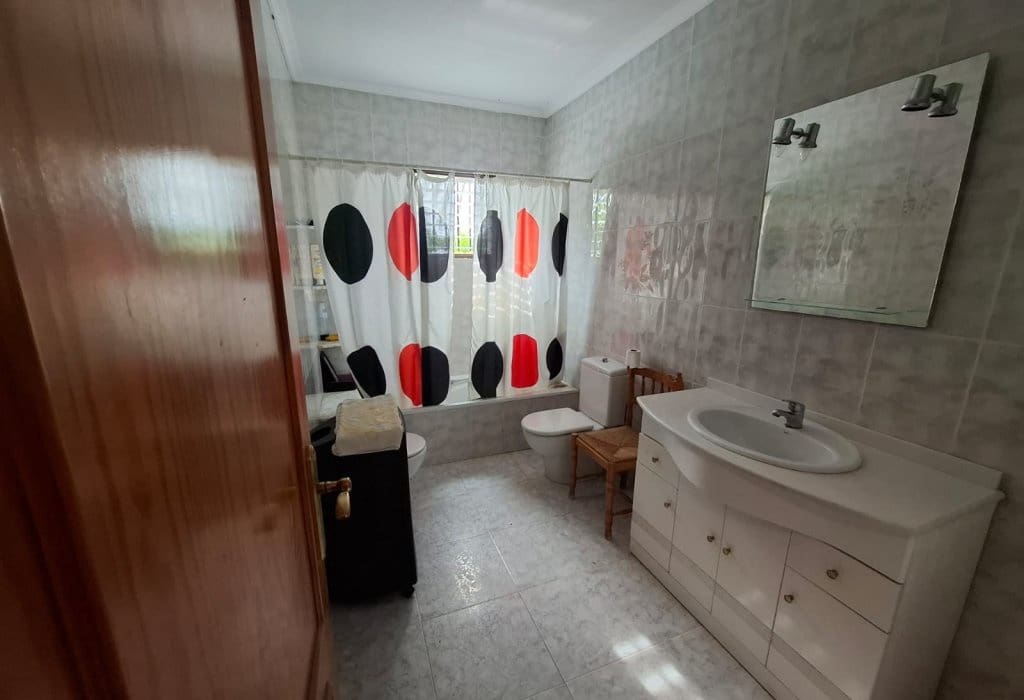 4 soveværelse Byhus til salg i Matola - € 239.000 (Ref: 9049595)