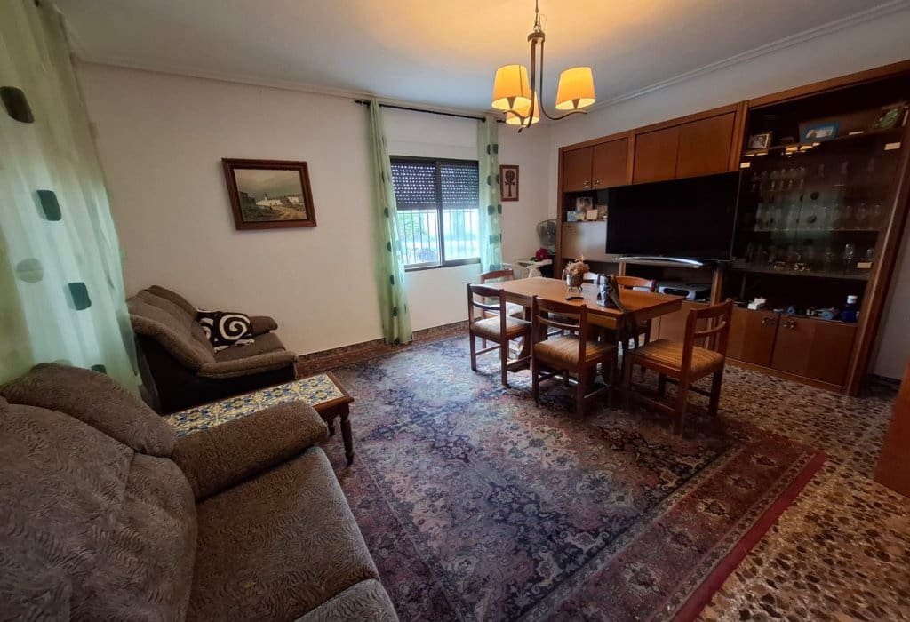 4 soveværelse Byhus til salg i Matola - € 239.000 (Ref: 9049595)