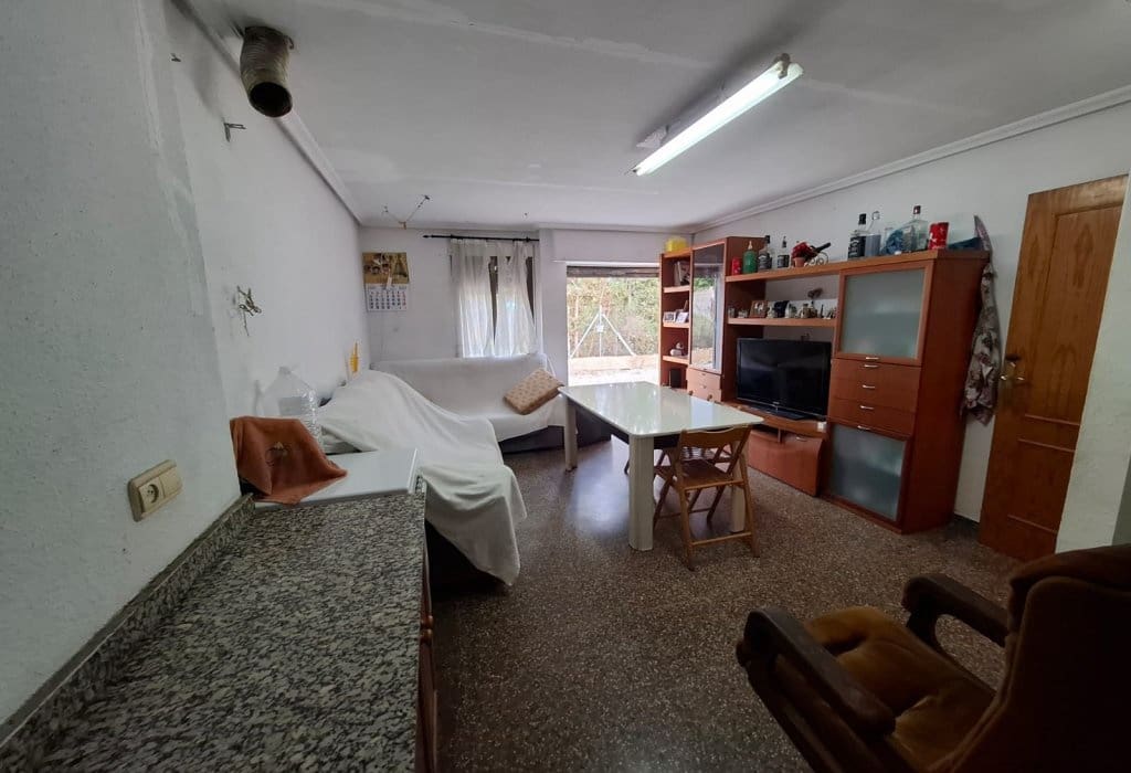 4 soveværelse Byhus til salg i Matola - € 239.000 (Ref: 9049595)