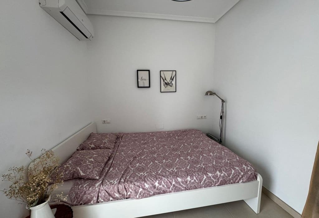 4 soveværelse Villa til salg i San Fulgencio med swimmingpool - € 265.000 (Ref: 9049596)