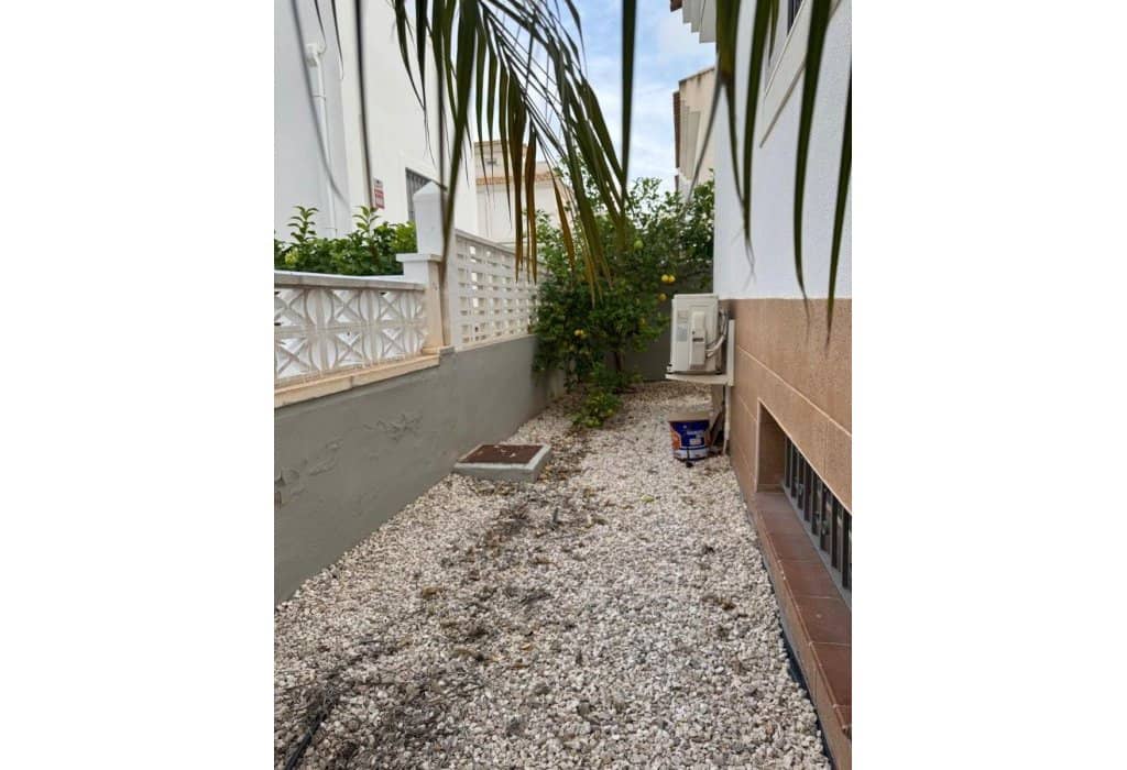 4 soveværelse Villa til salg i San Fulgencio med swimmingpool - € 265.000 (Ref: 9049596)