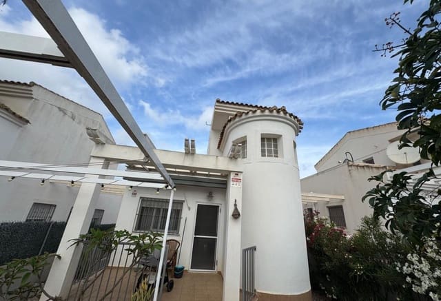 4 bedroom Villa for sale in San Fulgencio with pool - € 265,000 (Ref: 9049596)