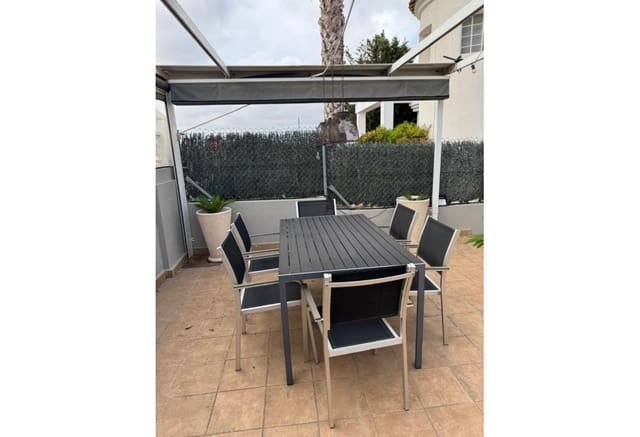 4 bedroom Villa for sale in San Fulgencio with pool - € 265,000 (Ref: 9049596)