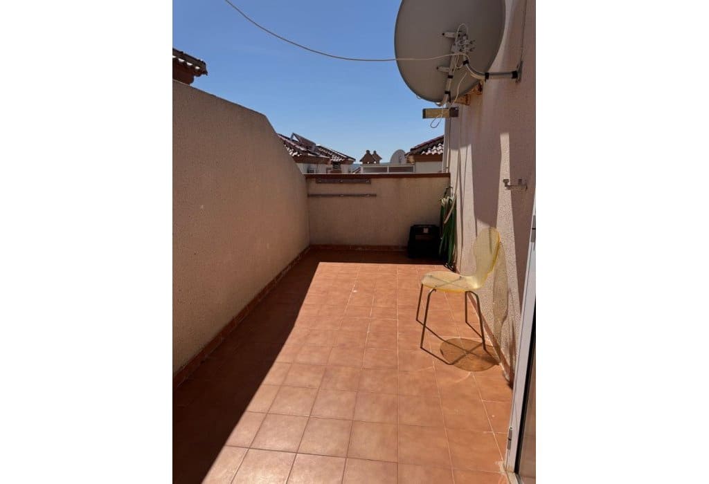 4 soveværelse Byhus til salg i San Fulgencio med swimmingpool - € 199.000 (Ref: 9049598)