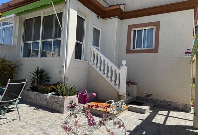 4 soveværelse Byhus til salg i San Fulgencio med swimmingpool - € 199.000 (Ref: 9049598)