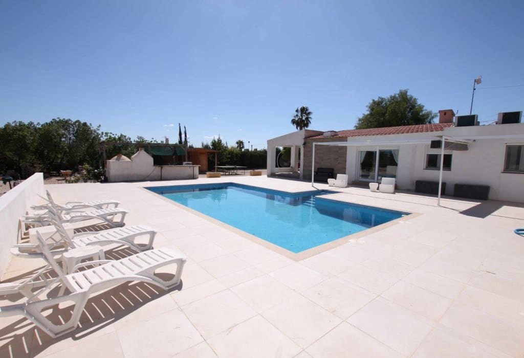 5 soveværelse Finca/Landehus til salg i Crevillente / Crevillent med swimmingpool - € 479.000 (Ref: 9084716)