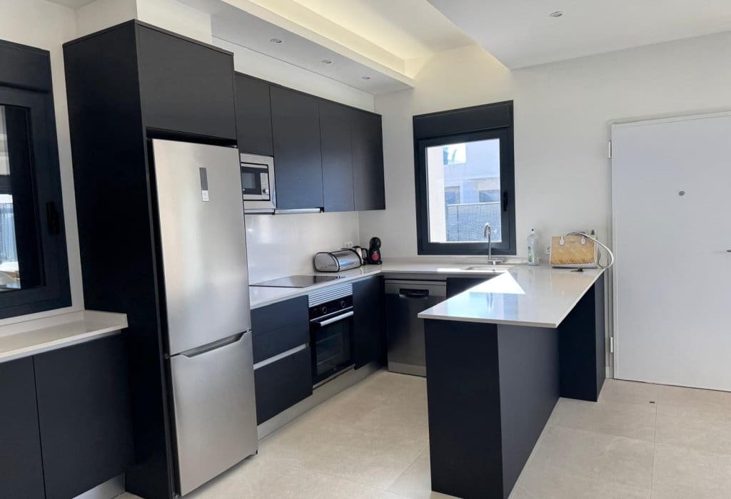 3 bedroom Villa for sale in San Fulgencio with pool - € 430,000 (Ref: 9254067)