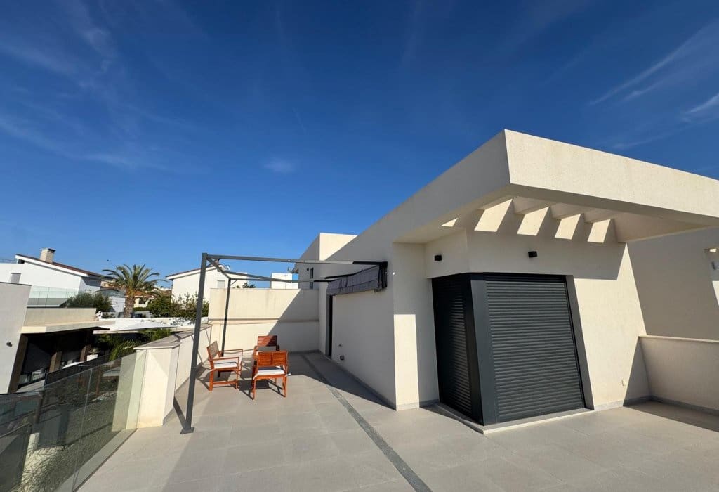 3 bedroom Villa for sale in San Fulgencio with pool - € 430,000 (Ref: 9254067)