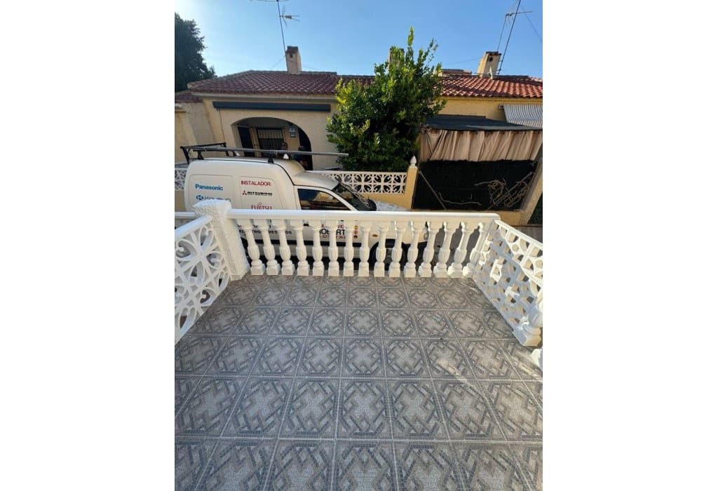 4 makuuhuone Omakotitalo myytävänä paikassa San Fulgencio - 215 000 € (Ref: 9295892)