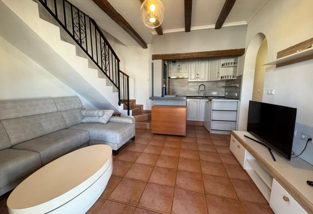 4 makuuhuone Omakotitalo myytävänä paikassa San Fulgencio - 215 000 € (Ref: 9295892)