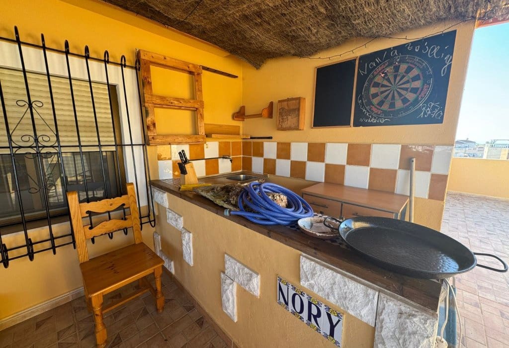 4 makuuhuone Omakotitalo myytävänä paikassa San Fulgencio - 215 000 € (Ref: 9295892)