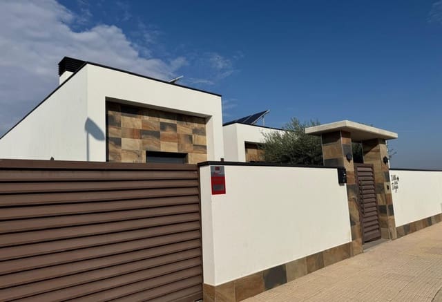3 bedroom Villa for sale in Formentera del Segura with pool - € 549,000 (Ref: 9322280)