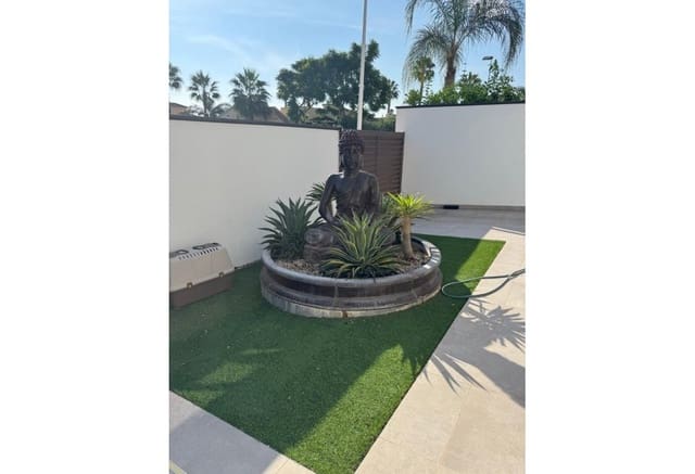 3 bedroom Villa for sale in Formentera del Segura with pool - € 549,000 (Ref: 9322280)