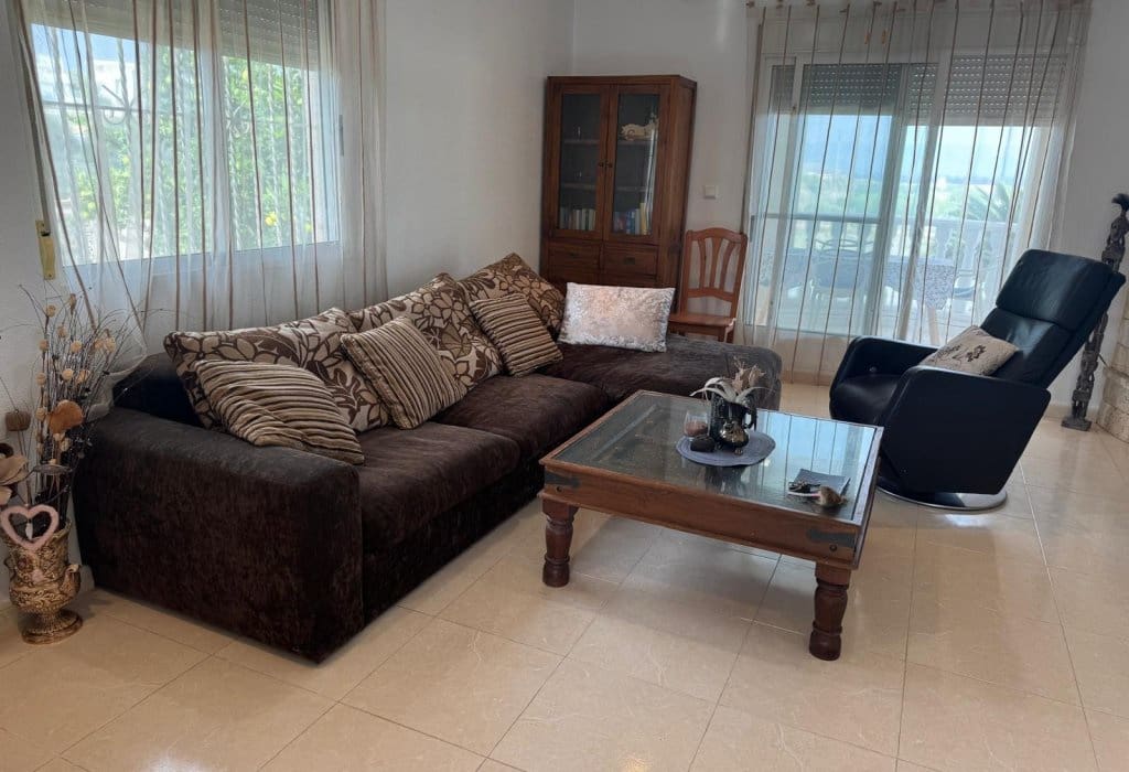 5 soverom Villa til salgs i Benijofar med svømmebasseng - € 300 000 (Ref: 9373667)