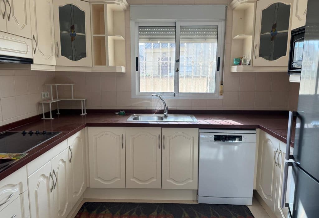 5 soverom Villa til salgs i Benijofar med svømmebasseng - € 300 000 (Ref: 9373667)