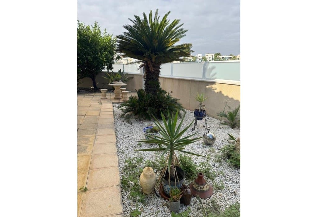 5 soverom Villa til salgs i Benijofar med svømmebasseng - € 300 000 (Ref: 9373667)