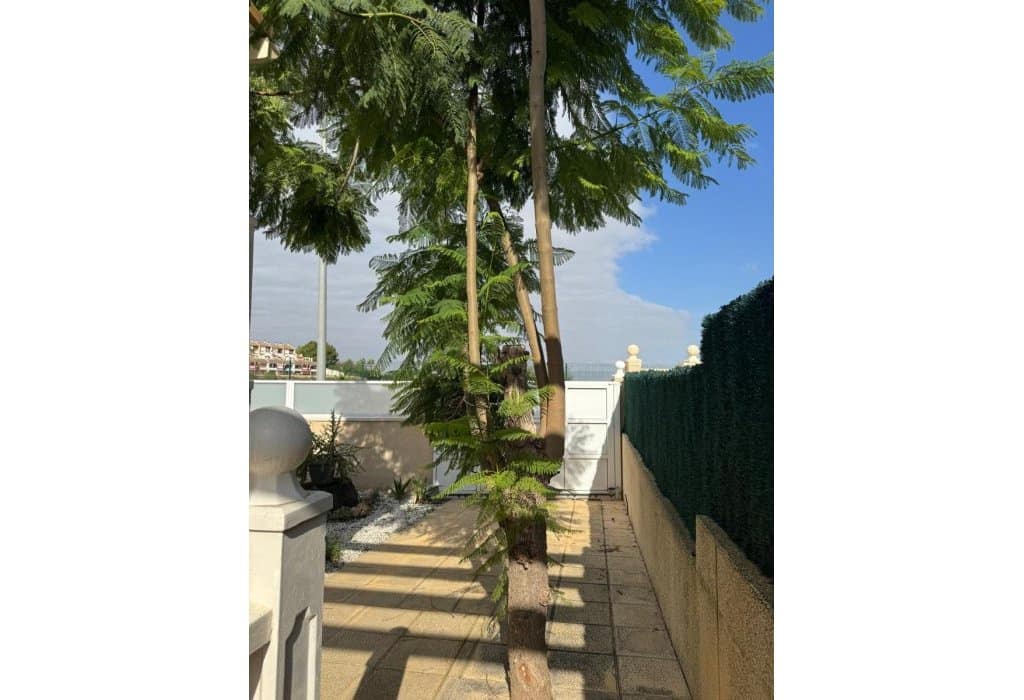 5 soverom Villa til salgs i Benijofar med svømmebasseng - € 300 000 (Ref: 9373667)