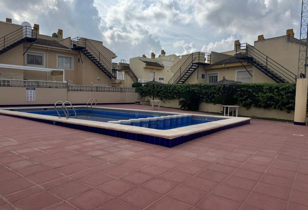 5 soverom Villa til salgs i Benijofar med svømmebasseng - € 300 000 (Ref: 9373667)