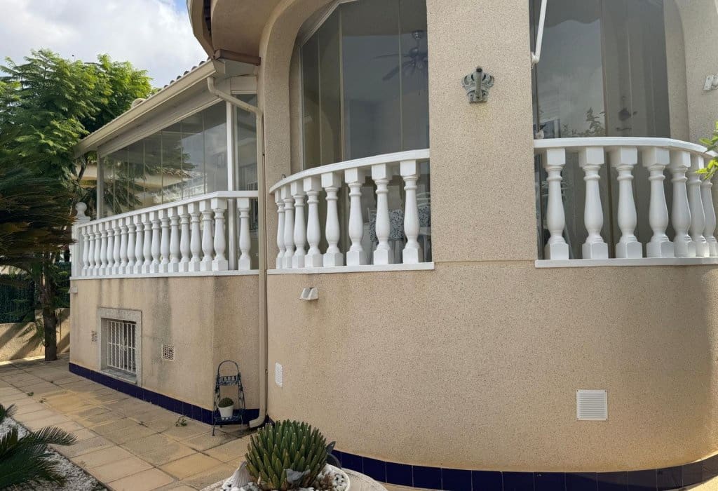 5 soverom Villa til salgs i Benijofar med svømmebasseng - € 300 000 (Ref: 9373667)