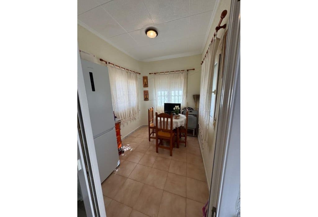 Casa de 4 habitaciones en San Fulgencio en venta - 120.000 € (Ref: 9545916)