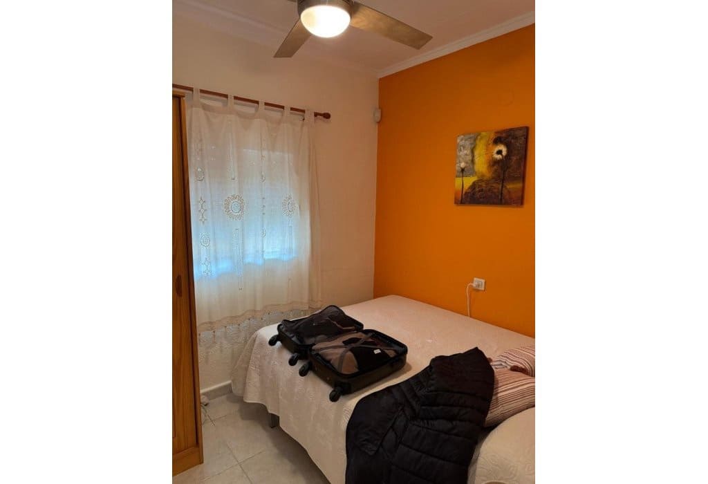 Casa de 4 habitaciones en San Fulgencio en venta - 120.000 € (Ref: 9545916)