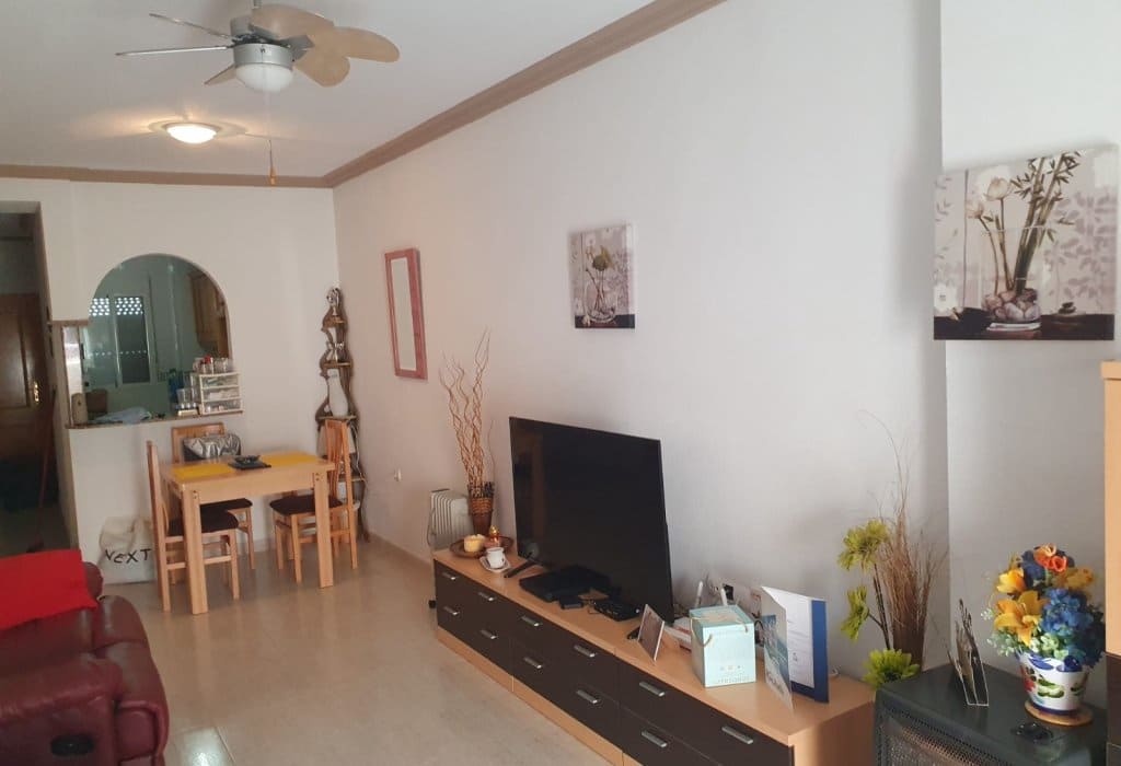 2 makuuhuone Huoneisto myytävänä paikassa Almoradi mukana uima-altaan - 82 000 € (Ref: 9553094)