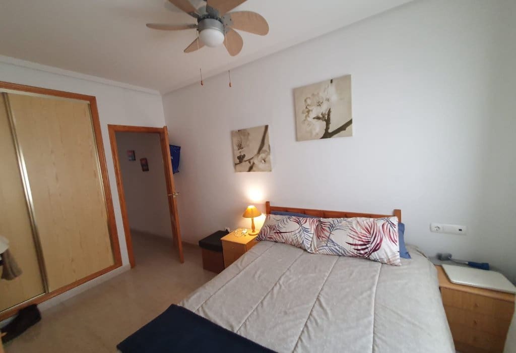 2 makuuhuone Huoneisto myytävänä paikassa Almoradi mukana uima-altaan - 82 000 € (Ref: 9553094)