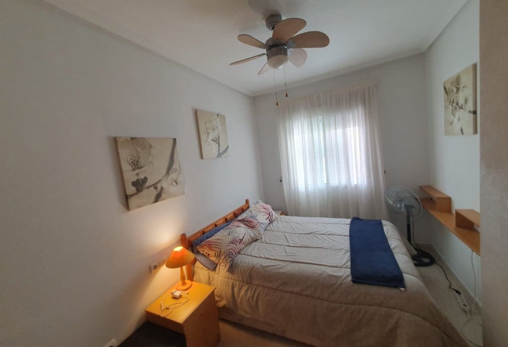 2 makuuhuone Huoneisto myytävänä paikassa Almoradi mukana uima-altaan - 82 000 € (Ref: 9553094)