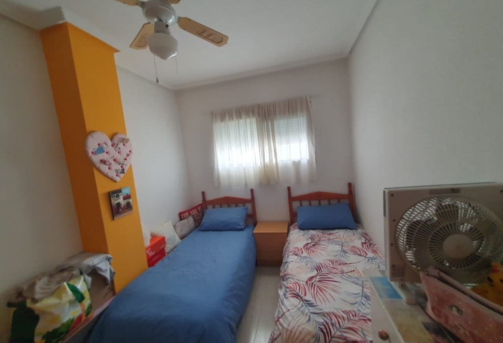 2 makuuhuone Huoneisto myytävänä paikassa Almoradi mukana uima-altaan - 82 000 € (Ref: 9553094)