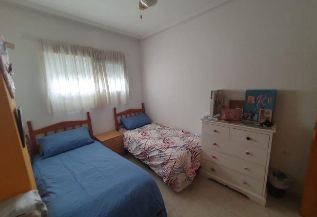 2 makuuhuone Huoneisto myytävänä paikassa Almoradi mukana uima-altaan - 82 000 € (Ref: 9553094)