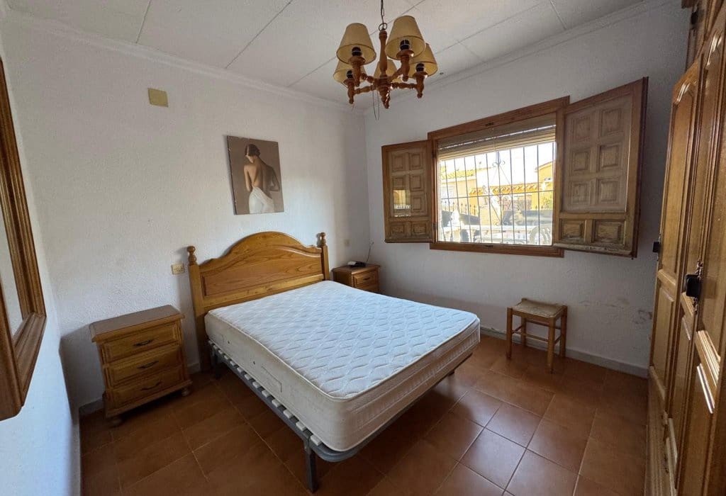 Chalet de 3 habitaciones en San Fulgencio en venta con piscina - 189.000 € (Ref: 9672232)