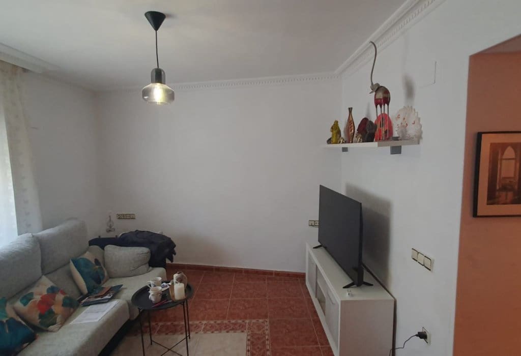 3 bedroom Townhouse for sale in Sax - € 92,000 (Ref: 9730872)
