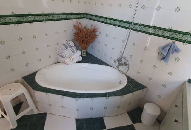 3 bedroom Townhouse for sale in Sax - € 92,000 (Ref: 9730872)