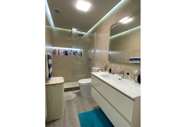 2 soveværelse Lejlighed til salg i La Marina del Pinet, Elche / Elx - € 179.000 (Ref: 9787008)