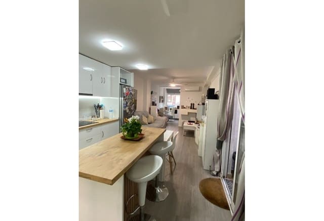 2 soveværelse Lejlighed til salg i La Marina del Pinet, Elche / Elx - € 179.000 (Ref: 9787008)