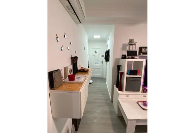 2 soveværelse Lejlighed til salg i La Marina del Pinet, Elche / Elx - € 179.000 (Ref: 9787008)